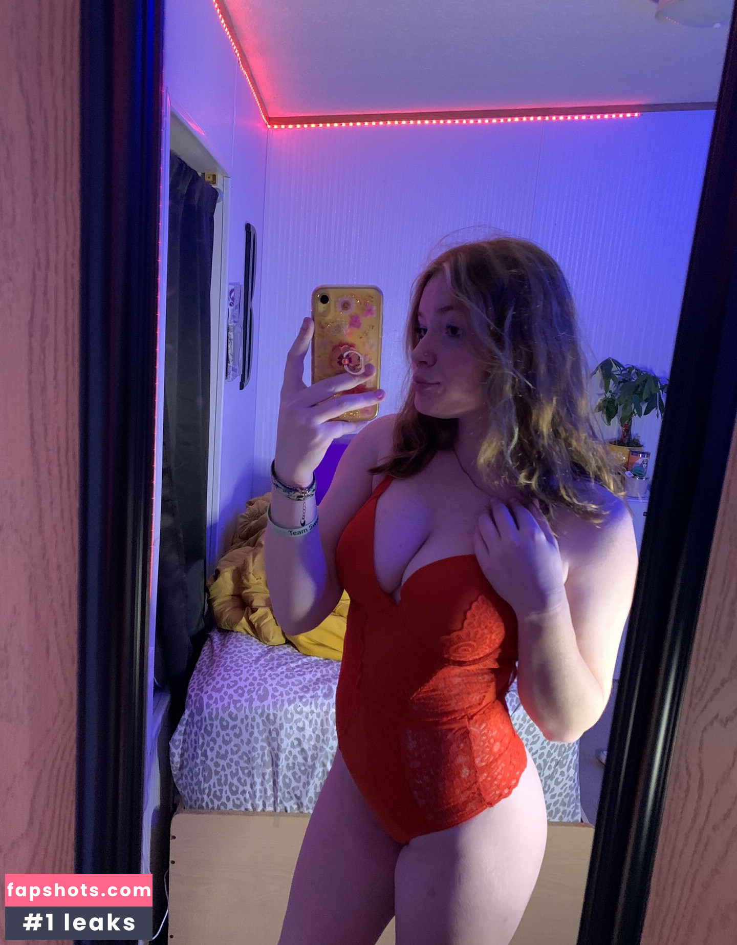 Bellaafayee gallery photo #2