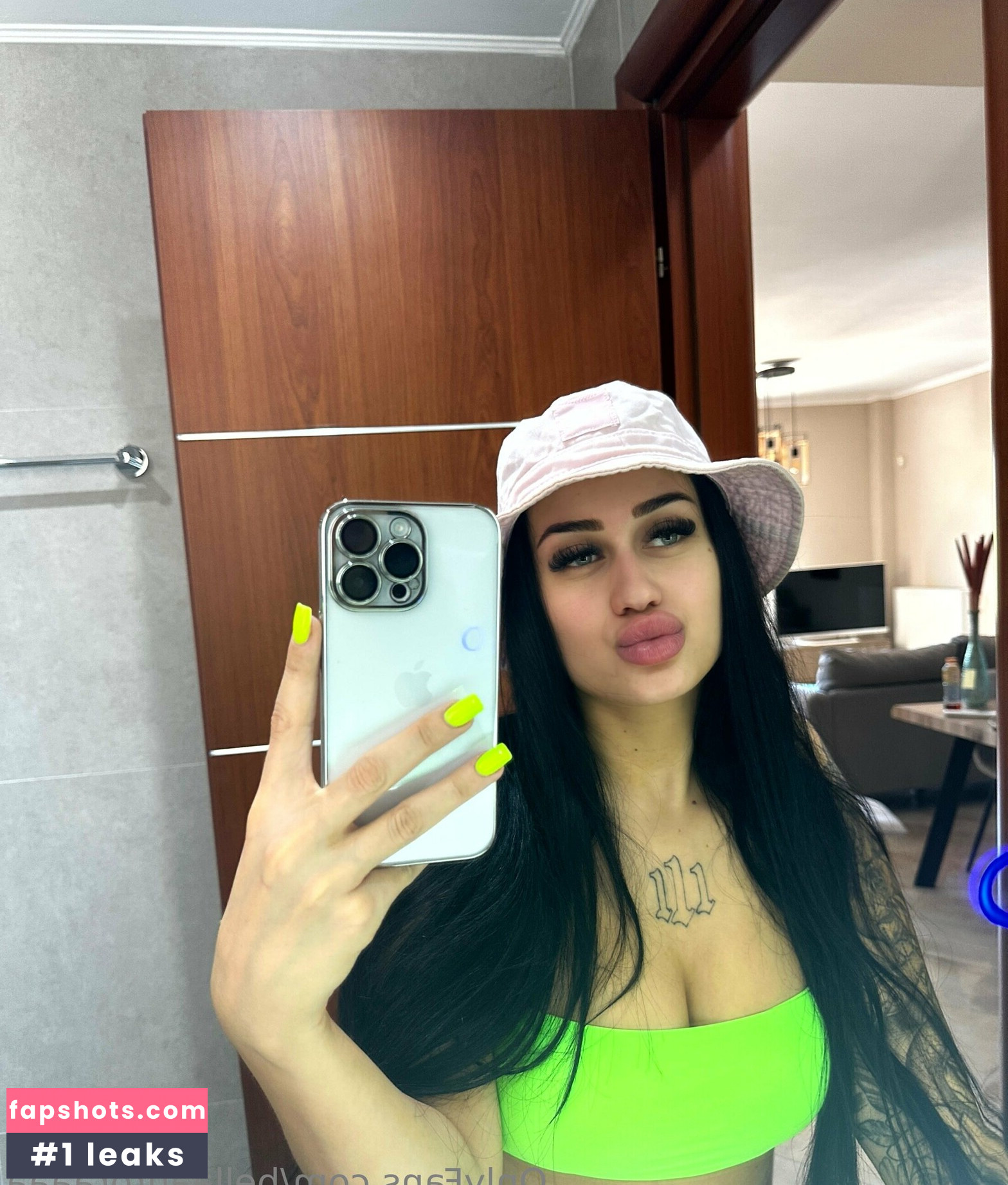 bellaauroraaaa gallery photo #11