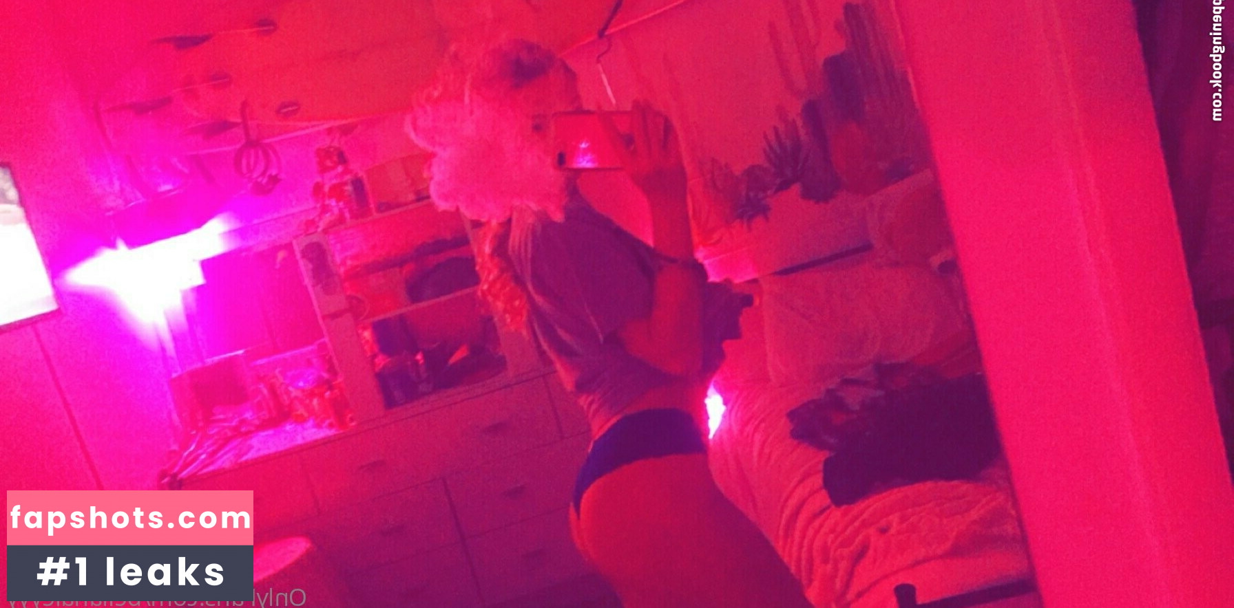 bellahaleyyy gallery photo #16