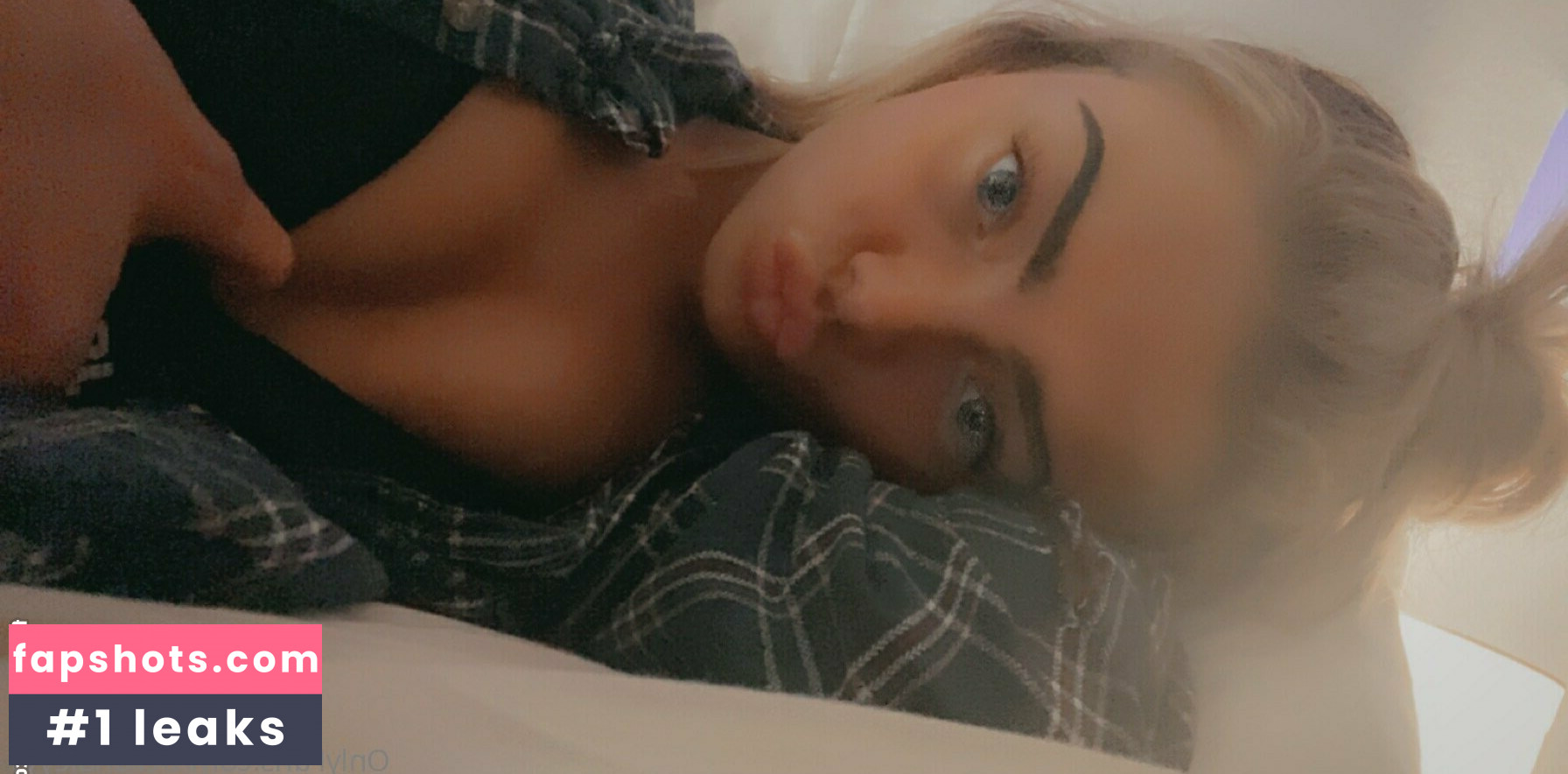 bellahaleyyy gallery photo #28