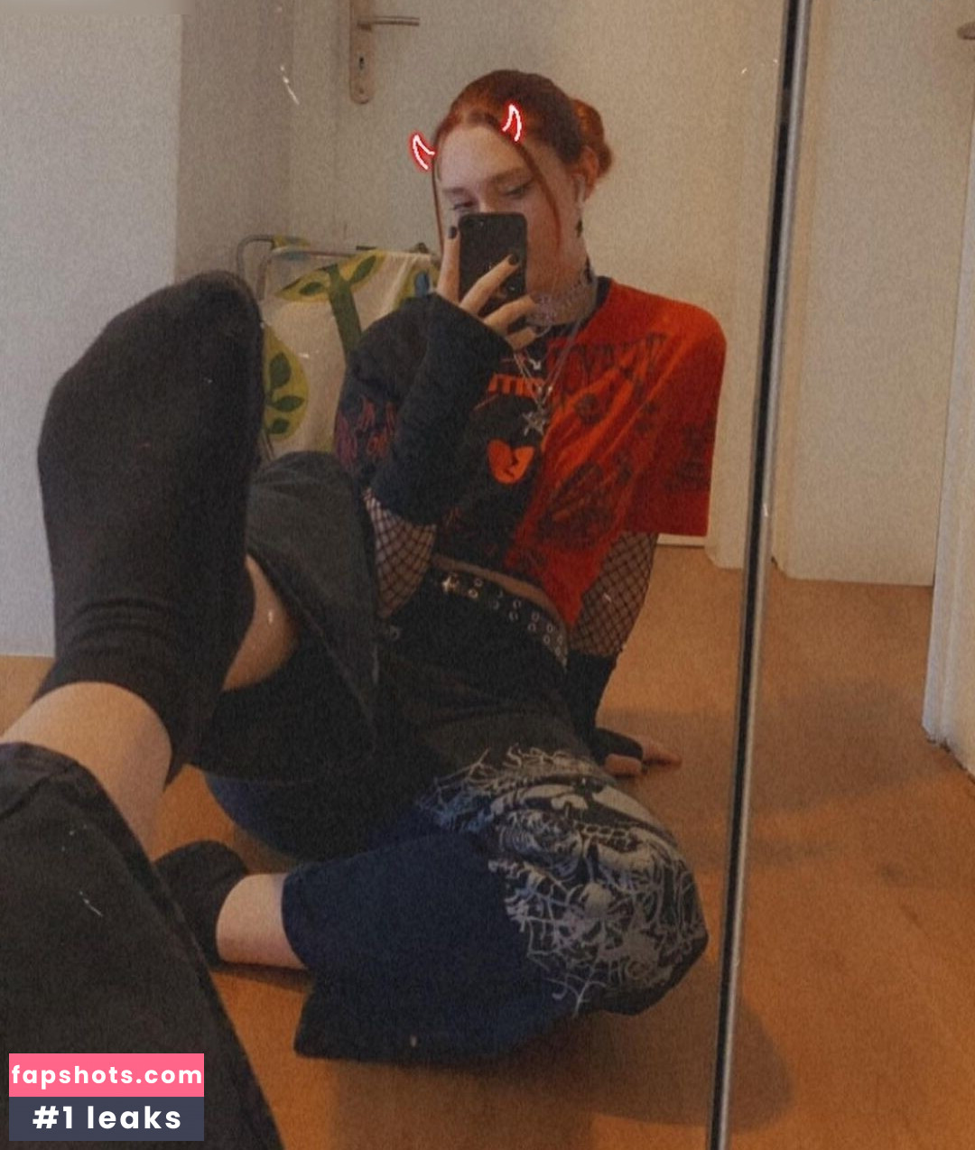 Bellaisa2111 nude babe gallery