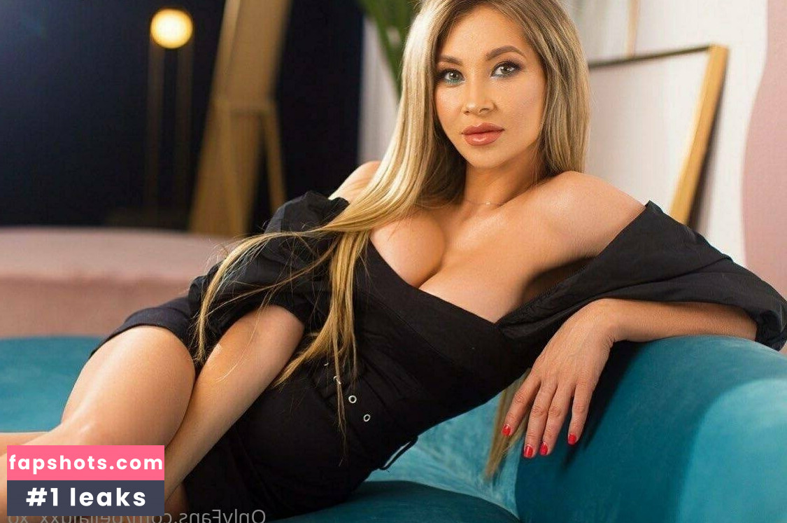 bellaluxx_xo gallery photo #9