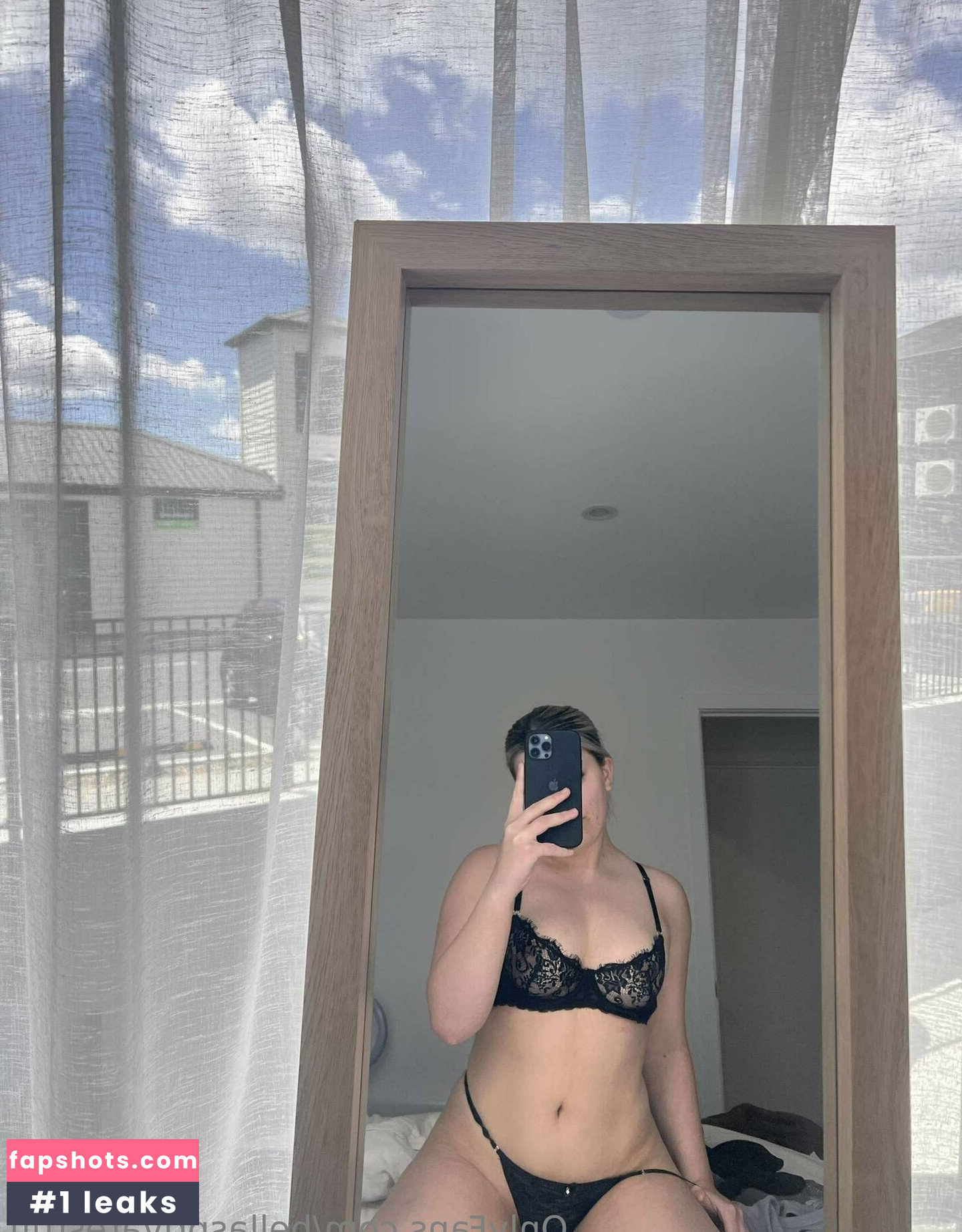 bellasprivatestuff gallery photo #2