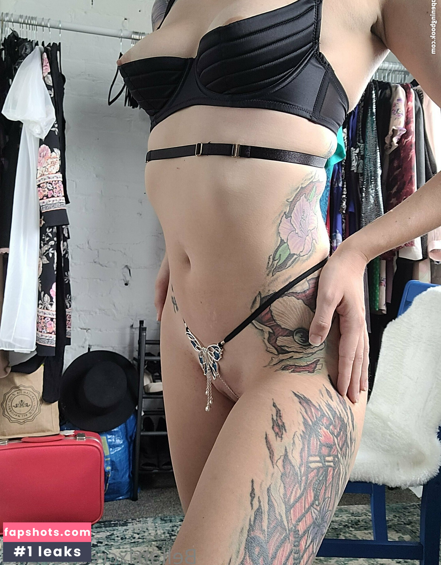 bellatrix gallery photo #24