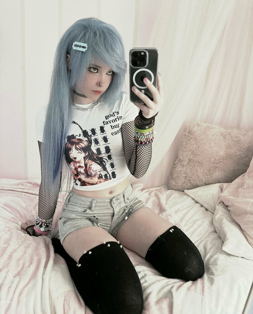 belle-delphine-11 gallery photo #2186
