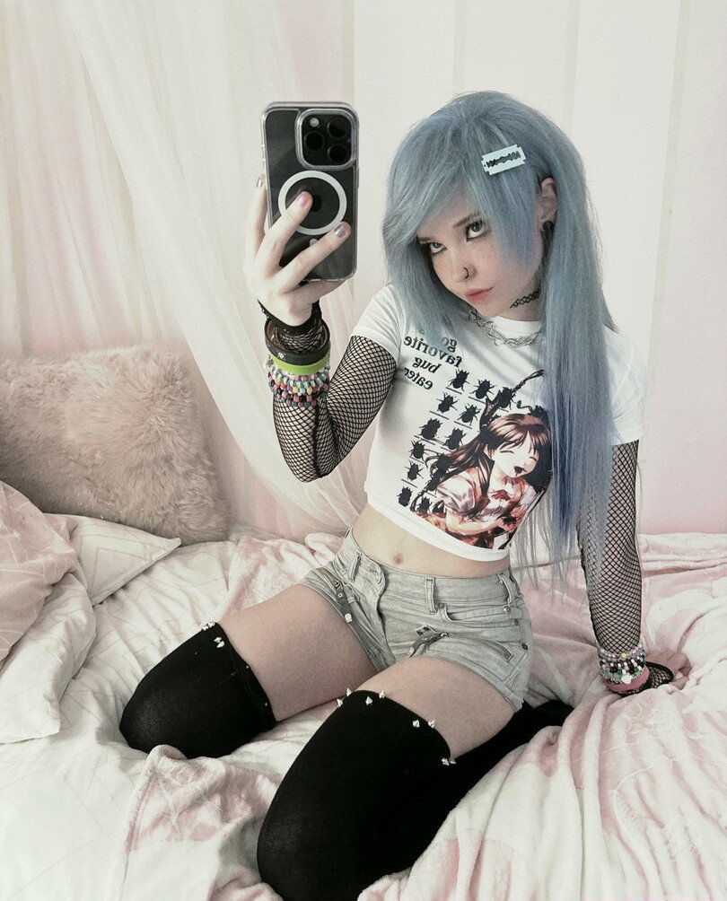 belle-delphine-11 gallery photo #2203