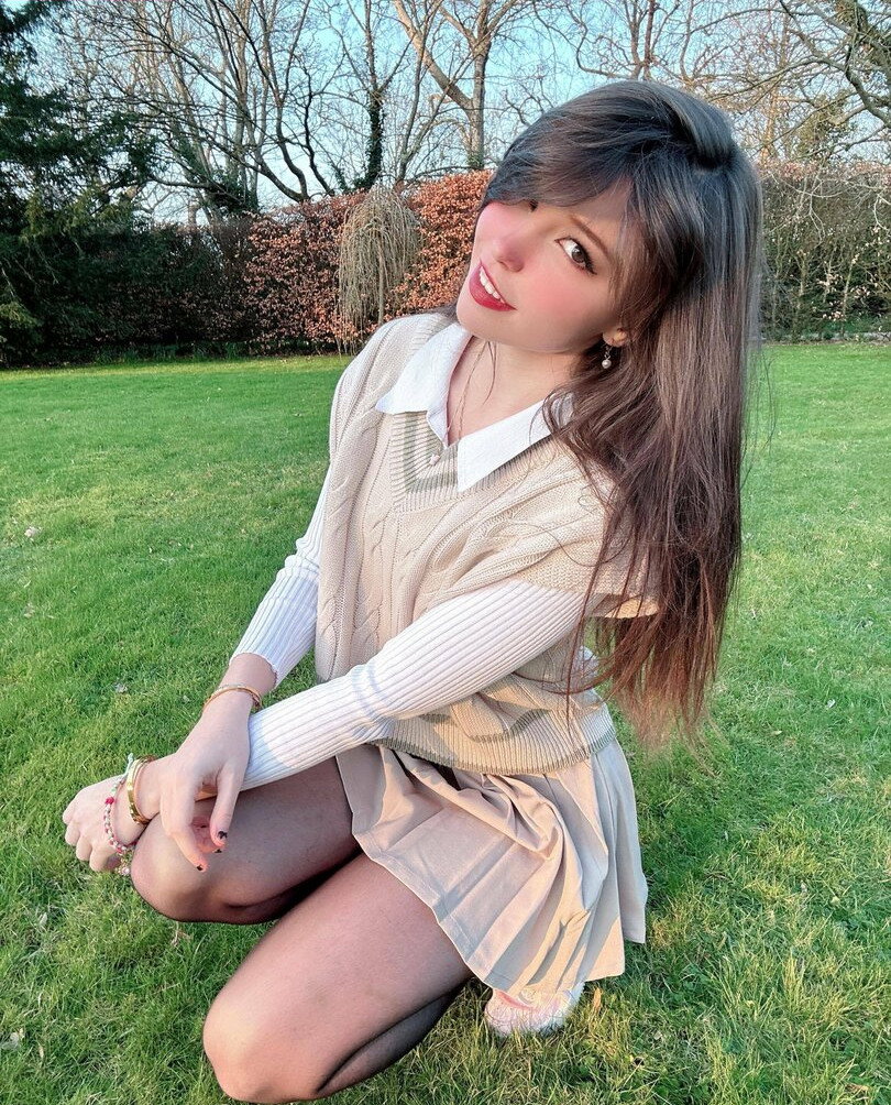 belle-delphine-11 gallery photo #2493