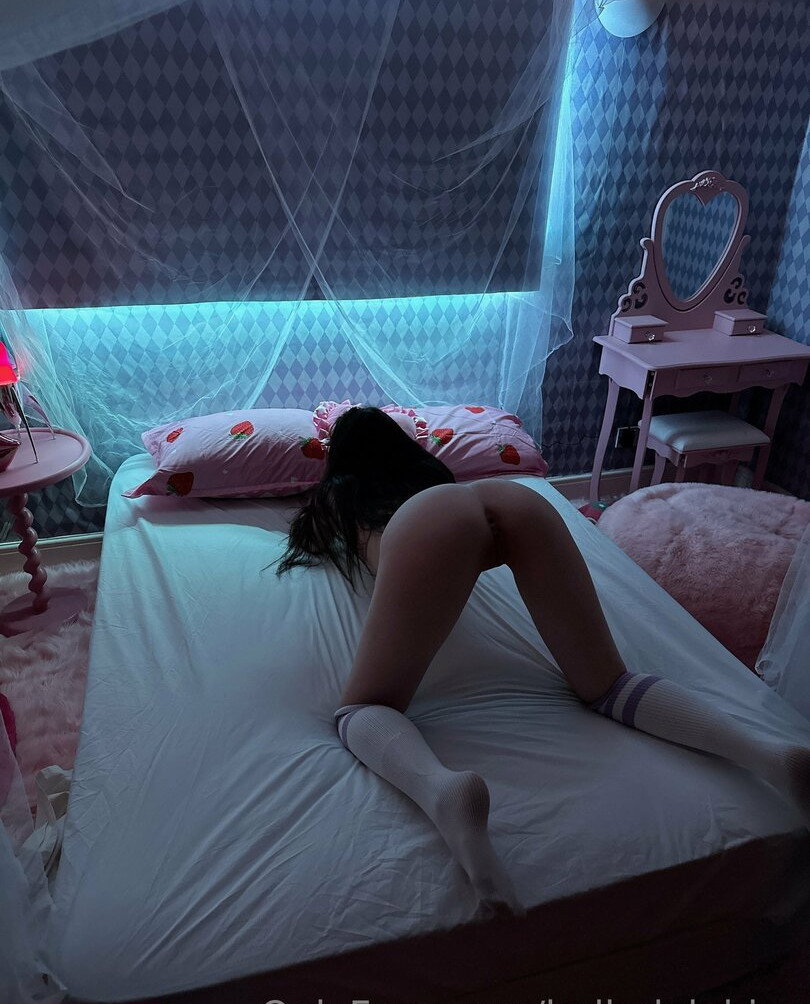 belle-delphine-11 gallery photo #271