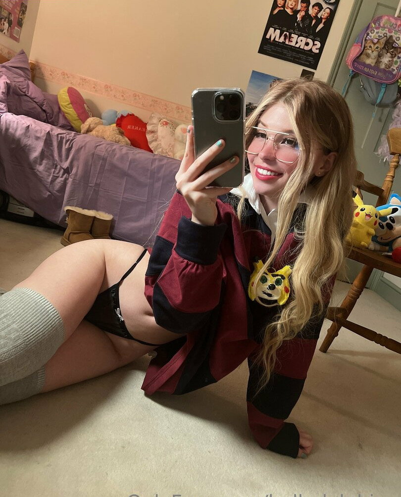 belle-delphine-11 gallery photo #4340