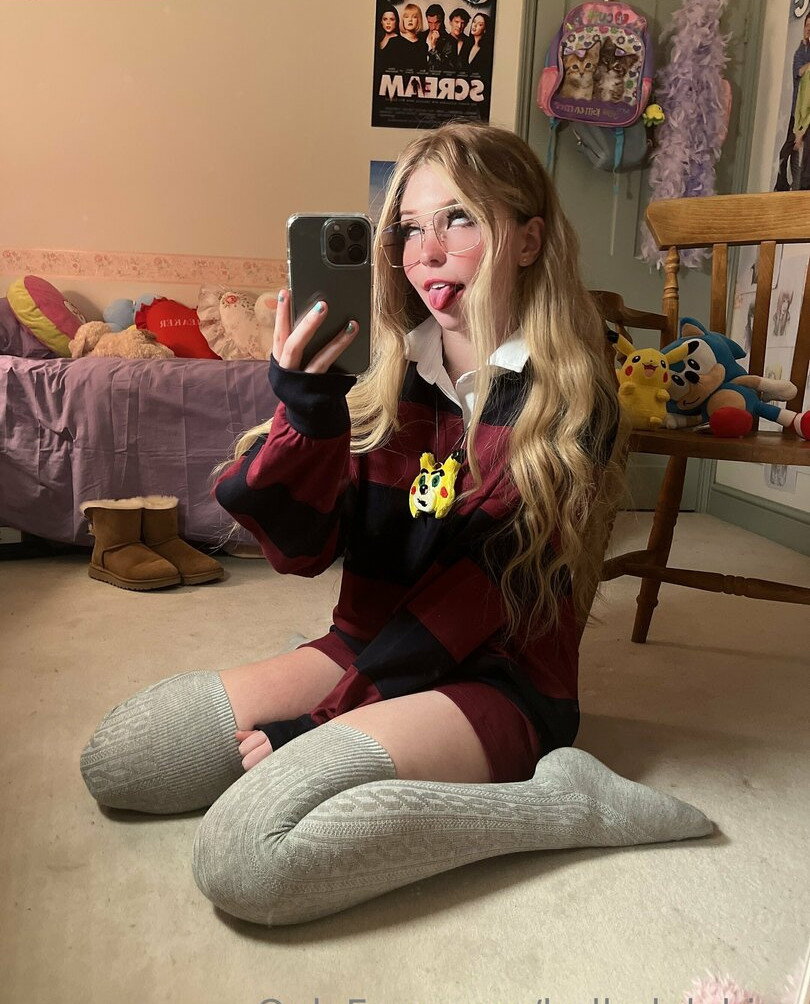 belle-delphine-11 gallery photo #4349