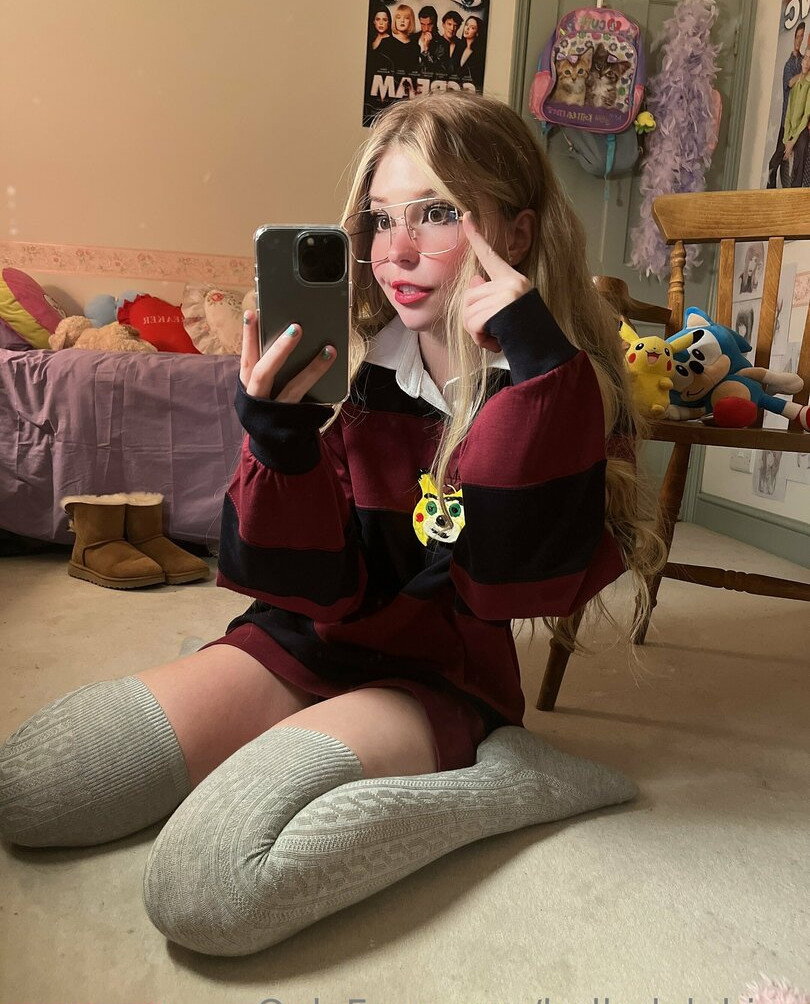 belle-delphine-11 gallery photo #4357