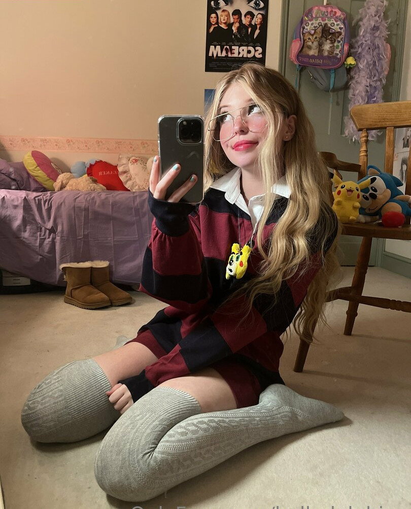 belle-delphine-11 gallery photo #4358