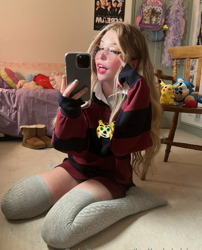 belle-delphine-11 gallery photo #4359