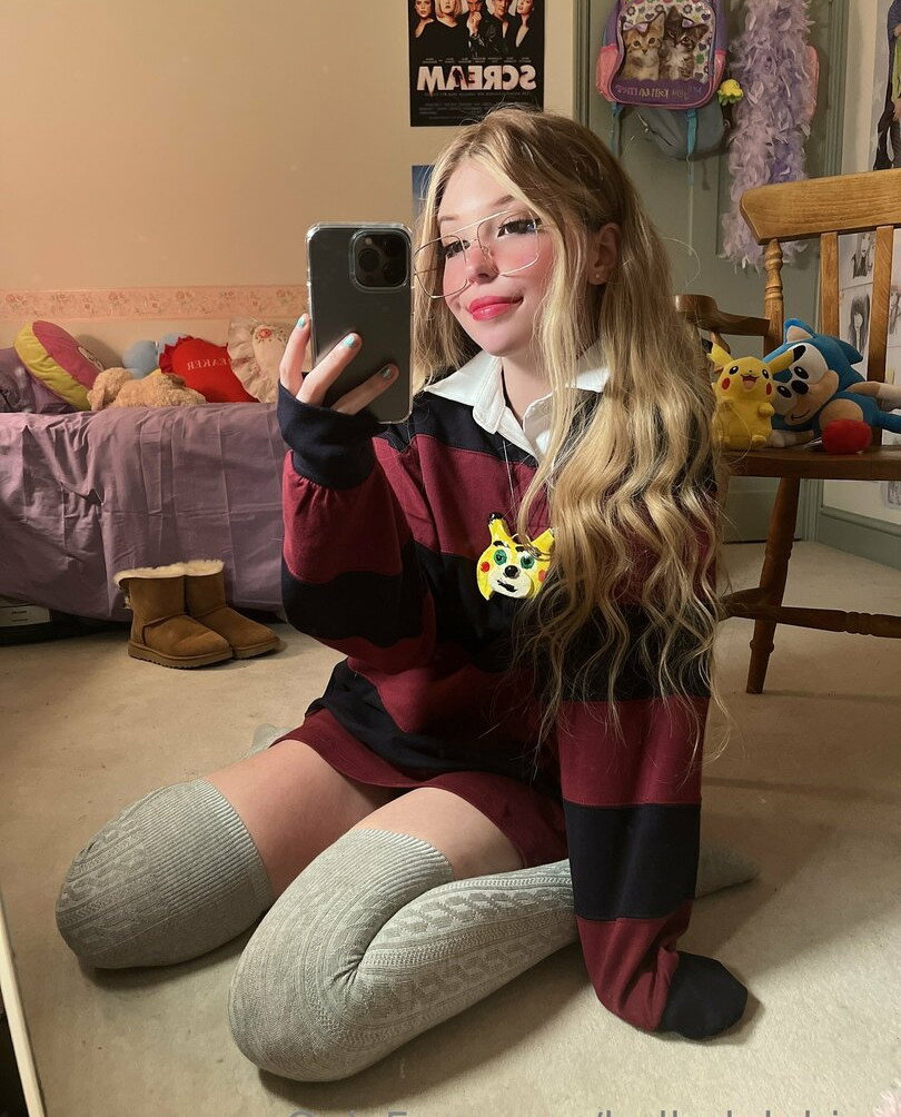 belle-delphine-11 gallery photo #4361