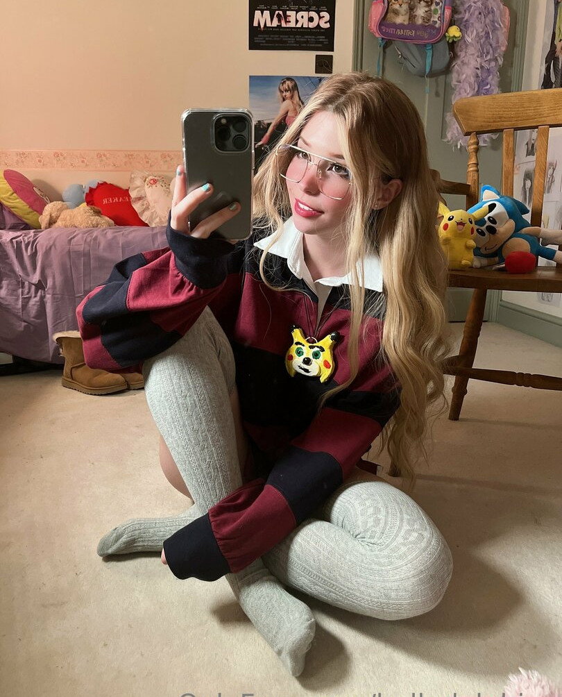 belle-delphine-11 gallery photo #4365