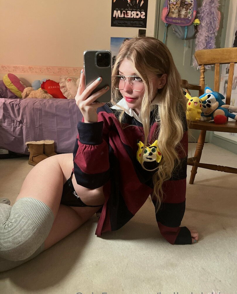 belle-delphine-11 gallery photo #4513