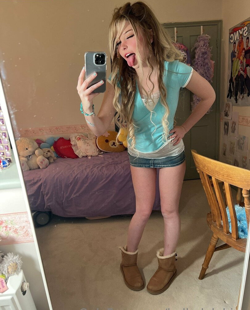 belle-delphine-11 gallery photo #4608