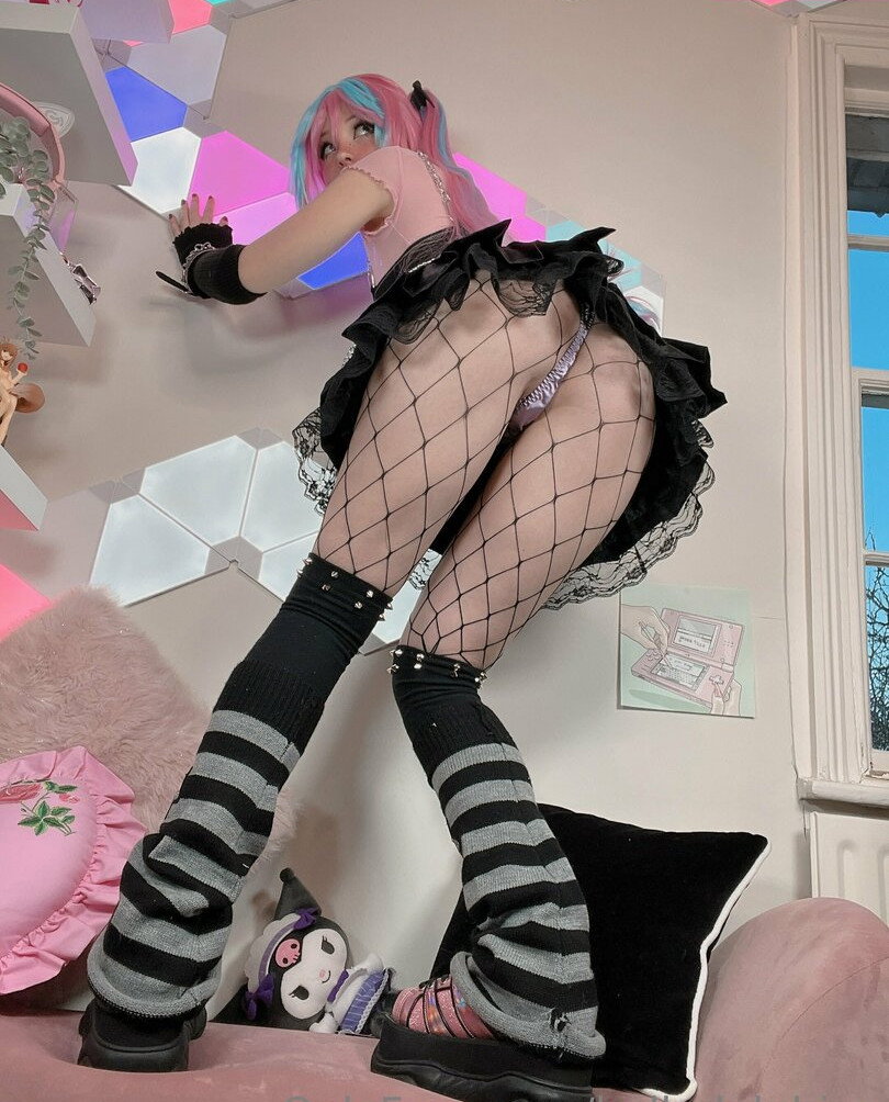 belle-delphine-11 gallery photo #6015