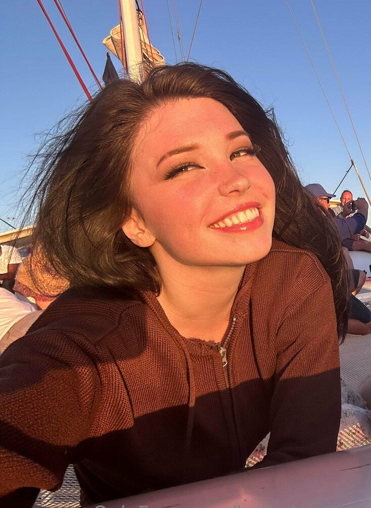 belle-delphine-11 gallery photo #7453