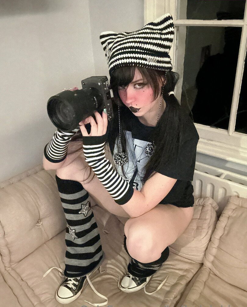 belle-delphine-11 gallery photo #8060
