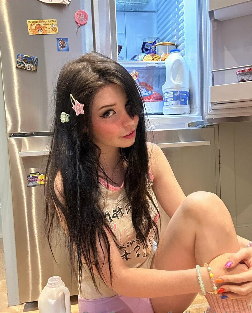 belle-delphine-11 gallery photo #8365