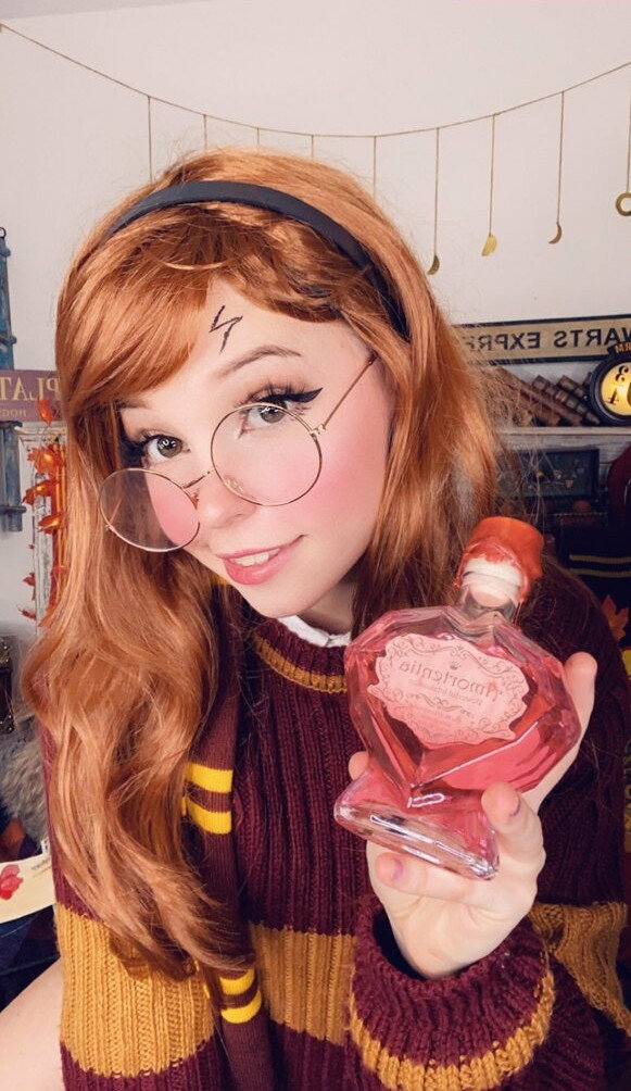 belle-delphine-11 gallery photo #9291