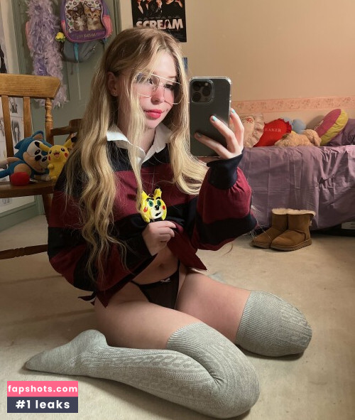 Belle Delphine gallery photo #5012