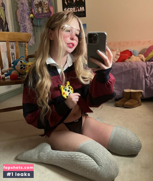 Belle Delphine gallery photo #5013