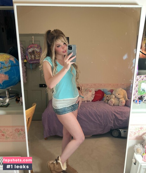 Belle Delphine gallery photo #5101