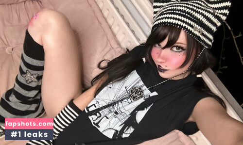 Belle Delphine gallery photo #8008