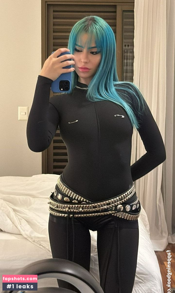 Belle Kaffer gallery photo #8