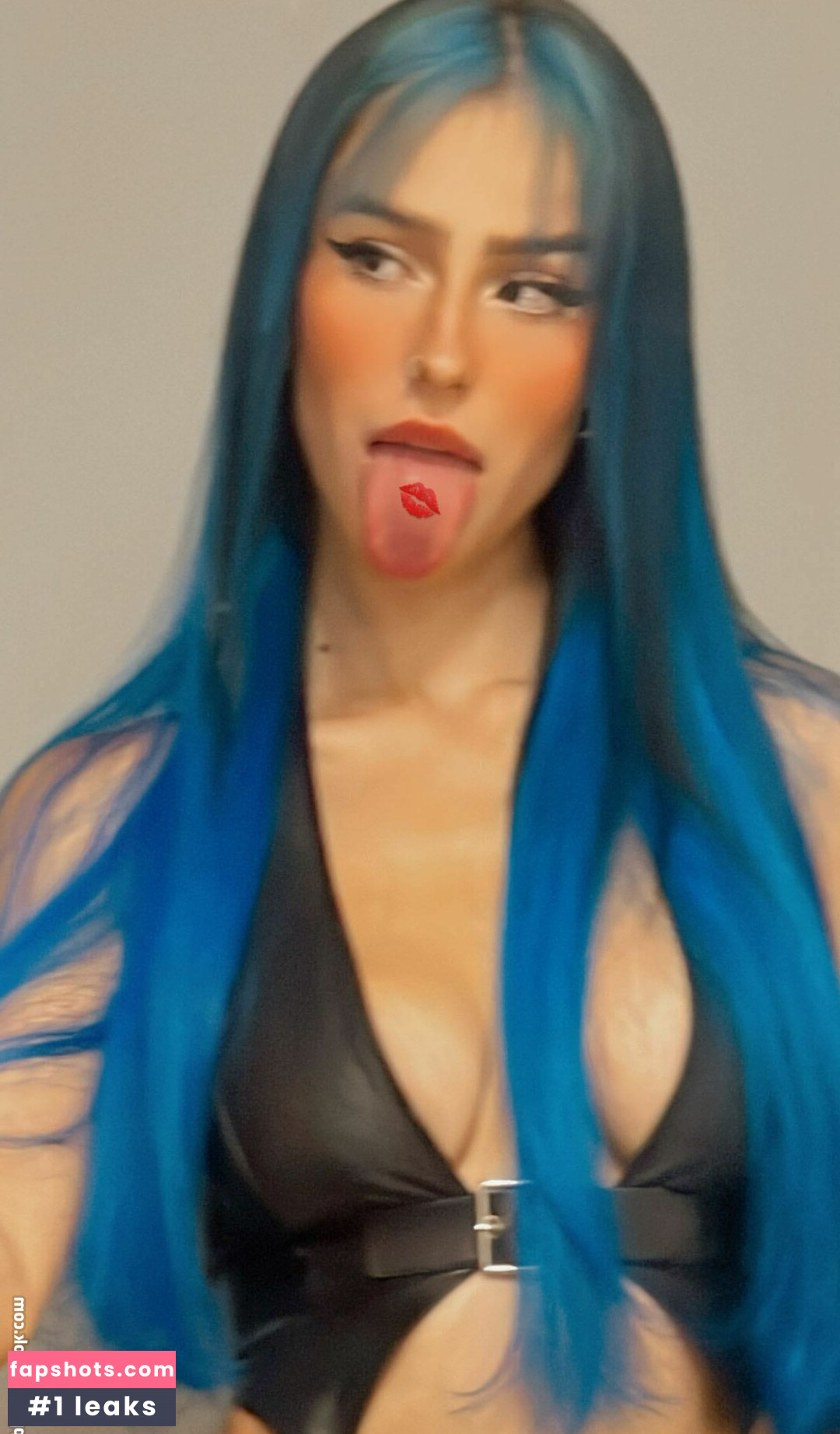 Belle Kaffer gallery photo #9