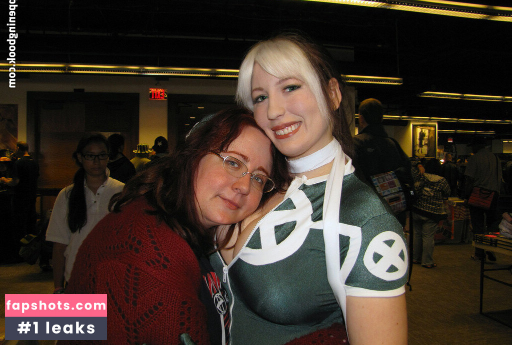 BelleChere gallery photo #3