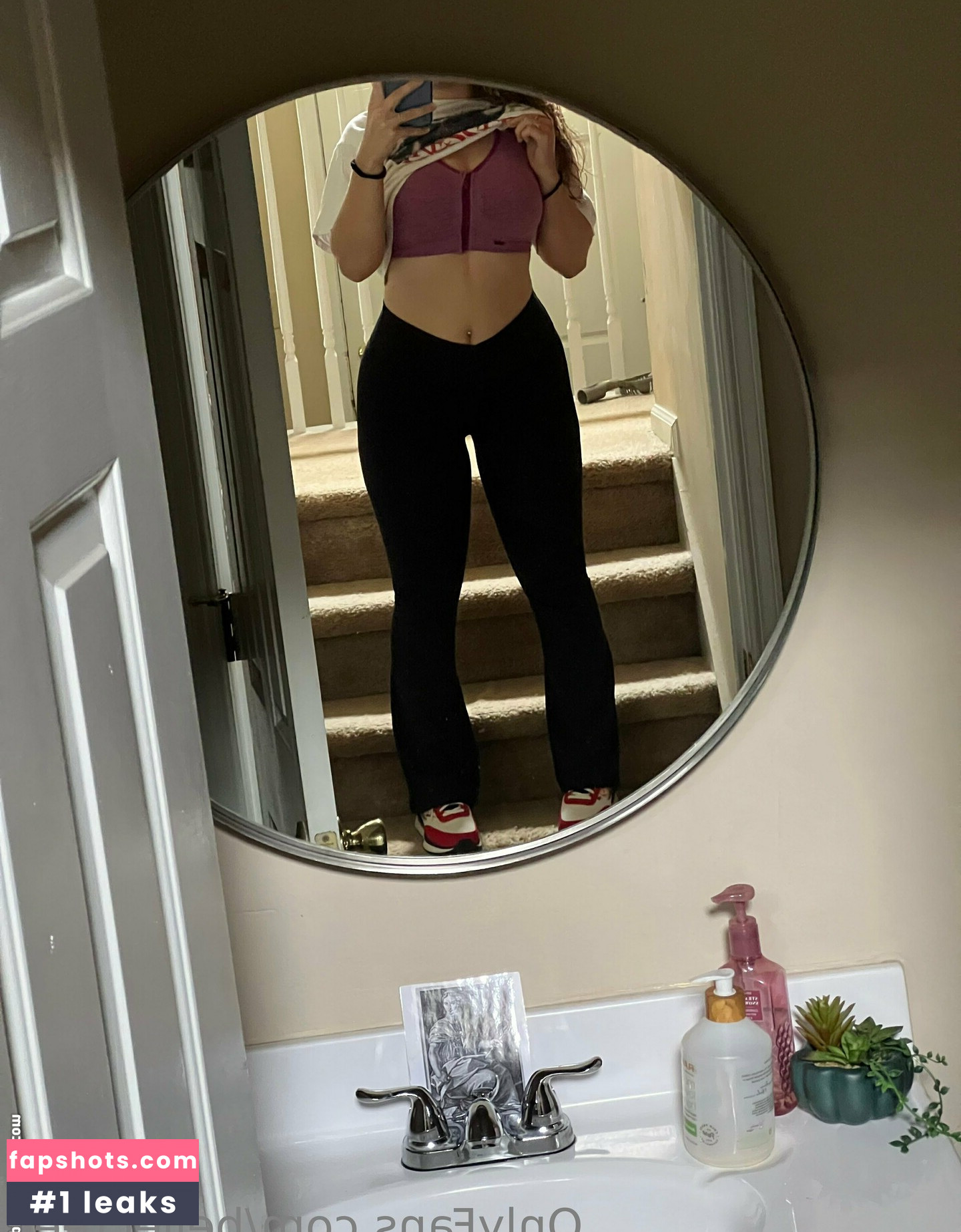 bellecreed gallery photo #26