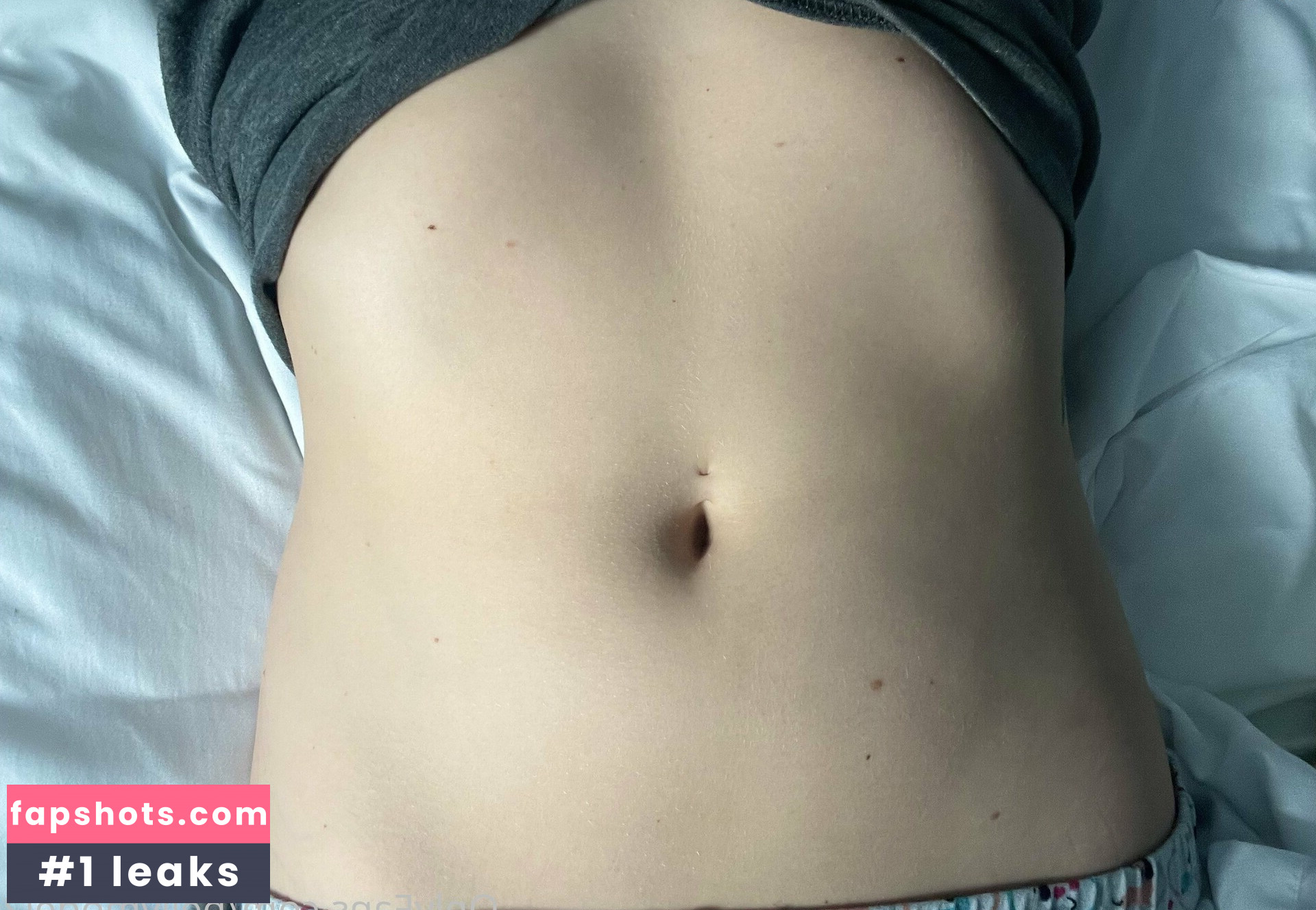 bellymodel2 gallery photo #16