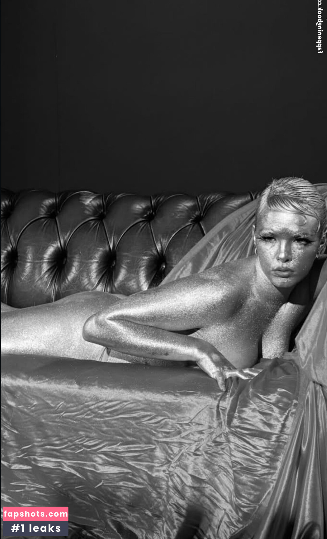 Benee gallery photo #3