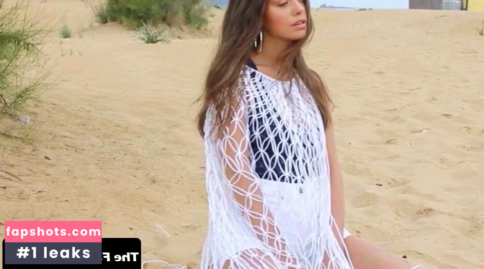 Bensu Soral Baş gallery photo #2