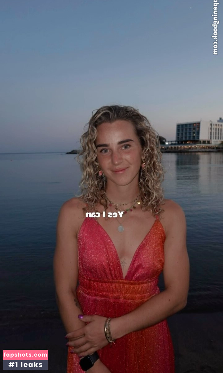 Bente van Stiphout gallery photo #23