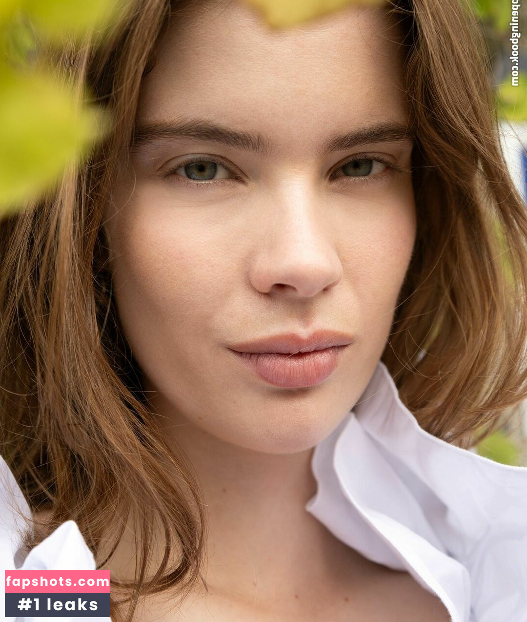 Benthe Ten Broek gallery photo #15