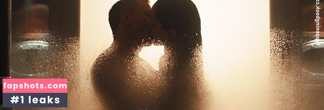 Bérénice Marlohe gallery photo #12