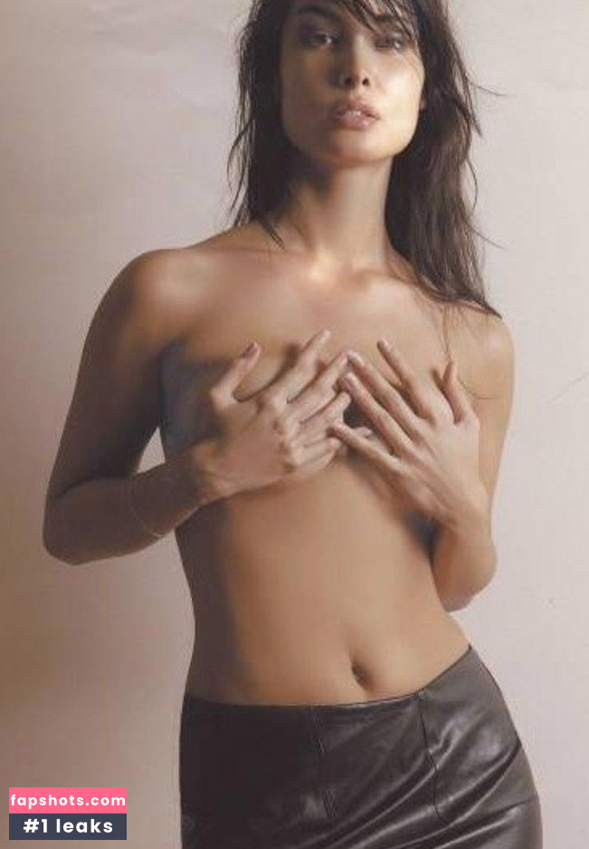 Bérénice Marlohe gallery photo #21