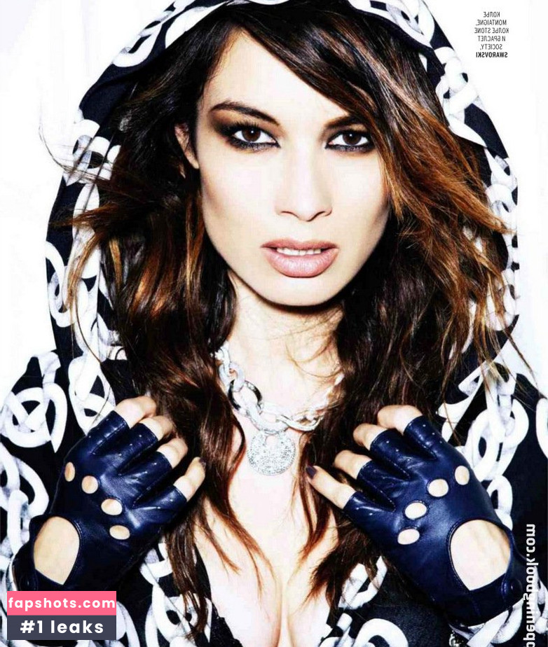 Bérénice Marlohe gallery photo #31