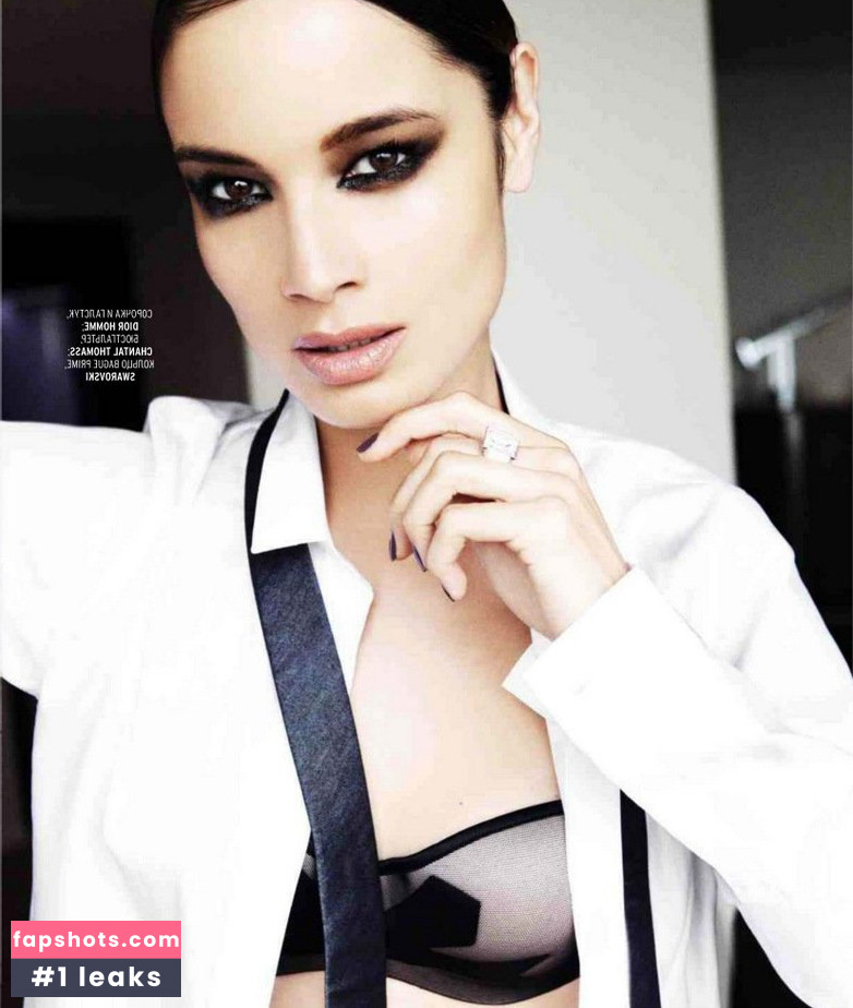 Bérénice Marlohe gallery photo #32