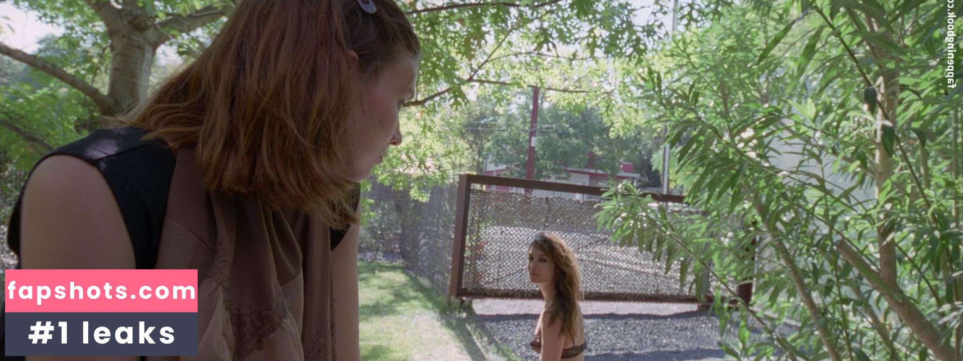 Bérénice Marlohe gallery photo #7