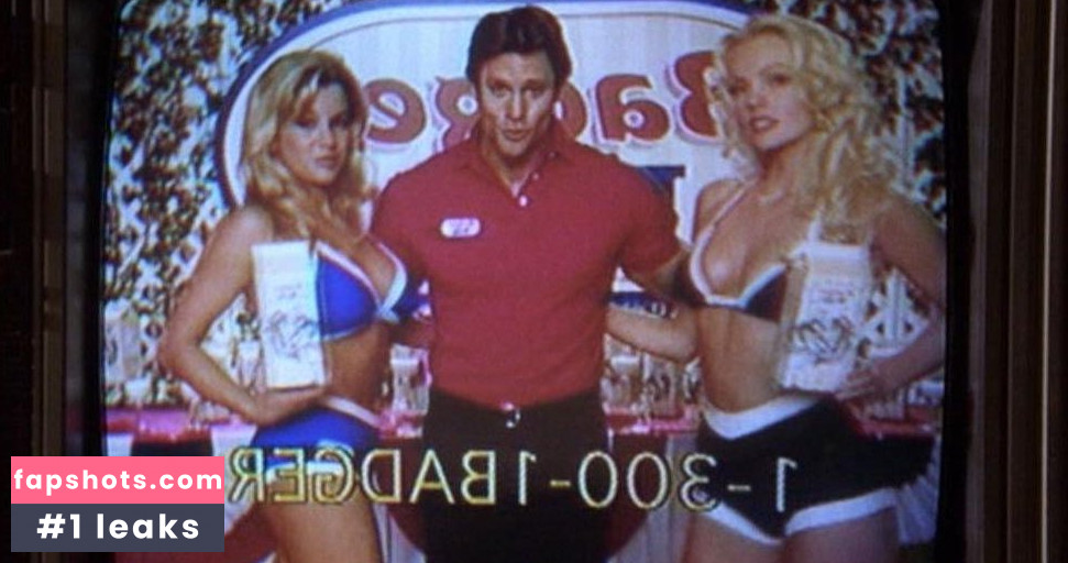 Berglind Icey gallery photo #4