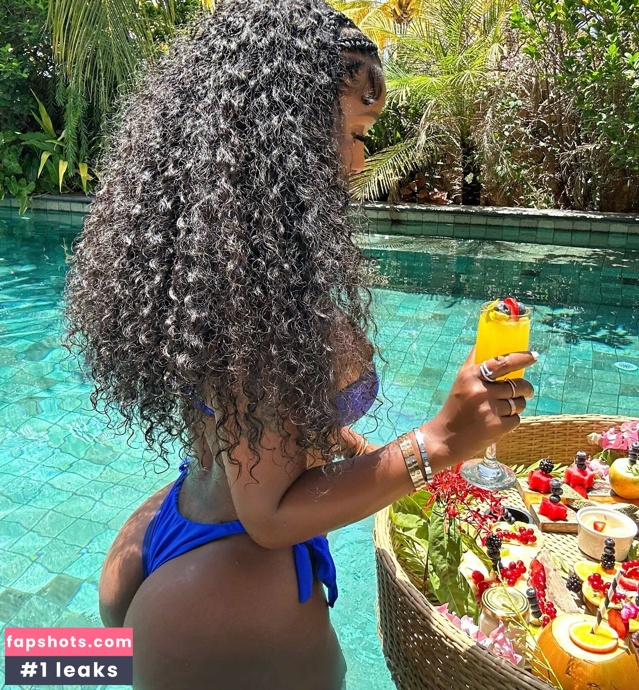 Bernice Burgos gallery photo #2