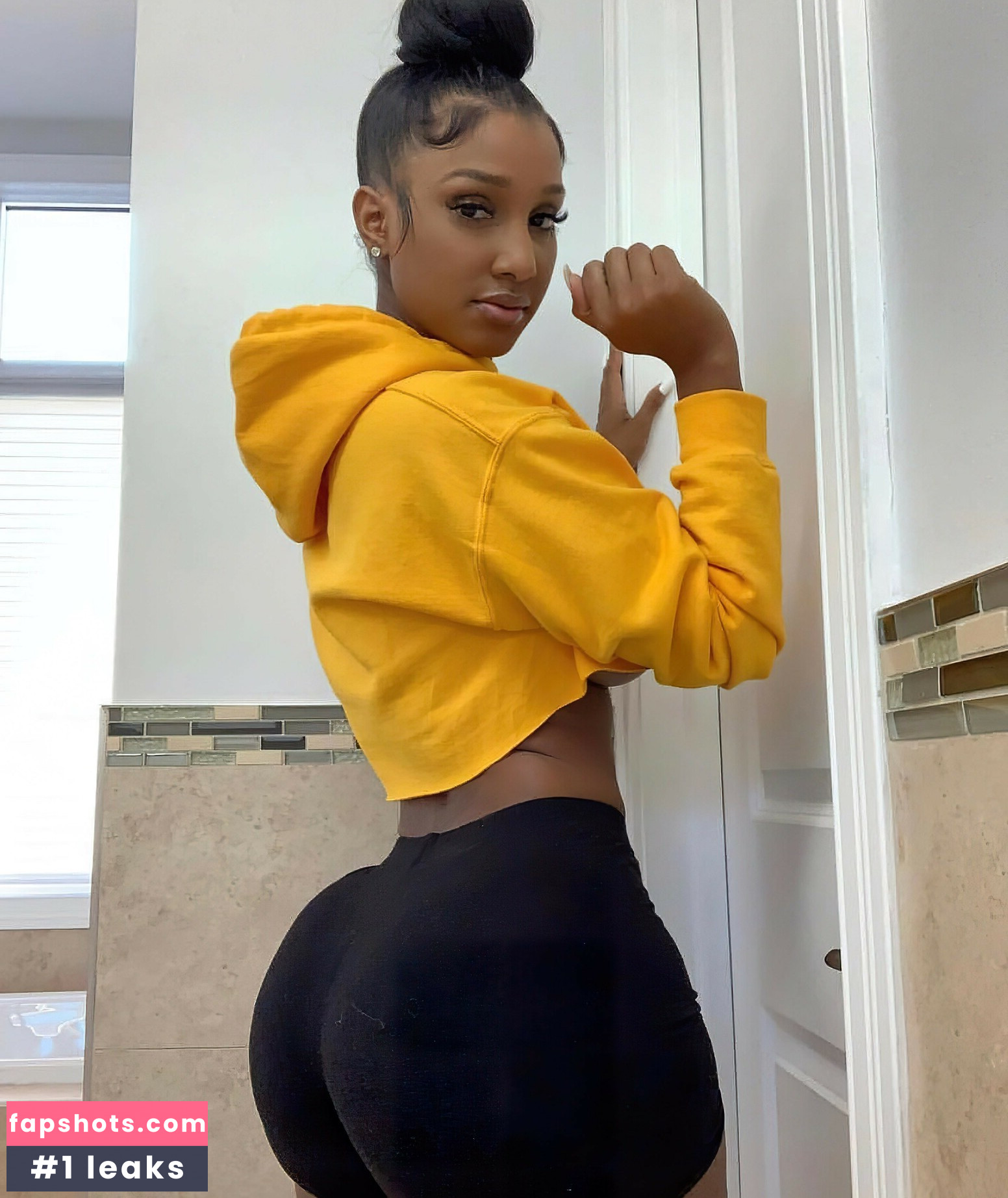 Bernice Burgos gallery photo #14
