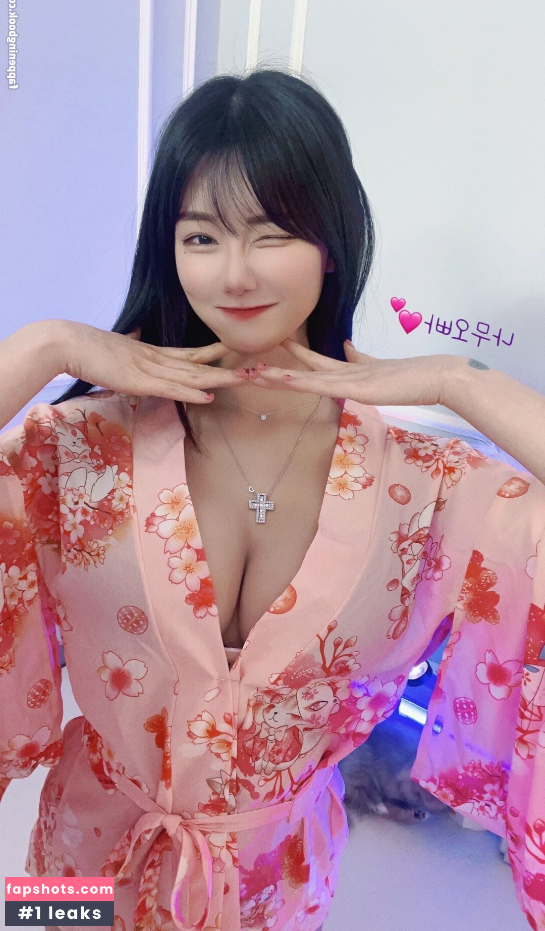 berry_3.14_official Nahé úniky fotek pouze od fanoušků #13 - Fapshots