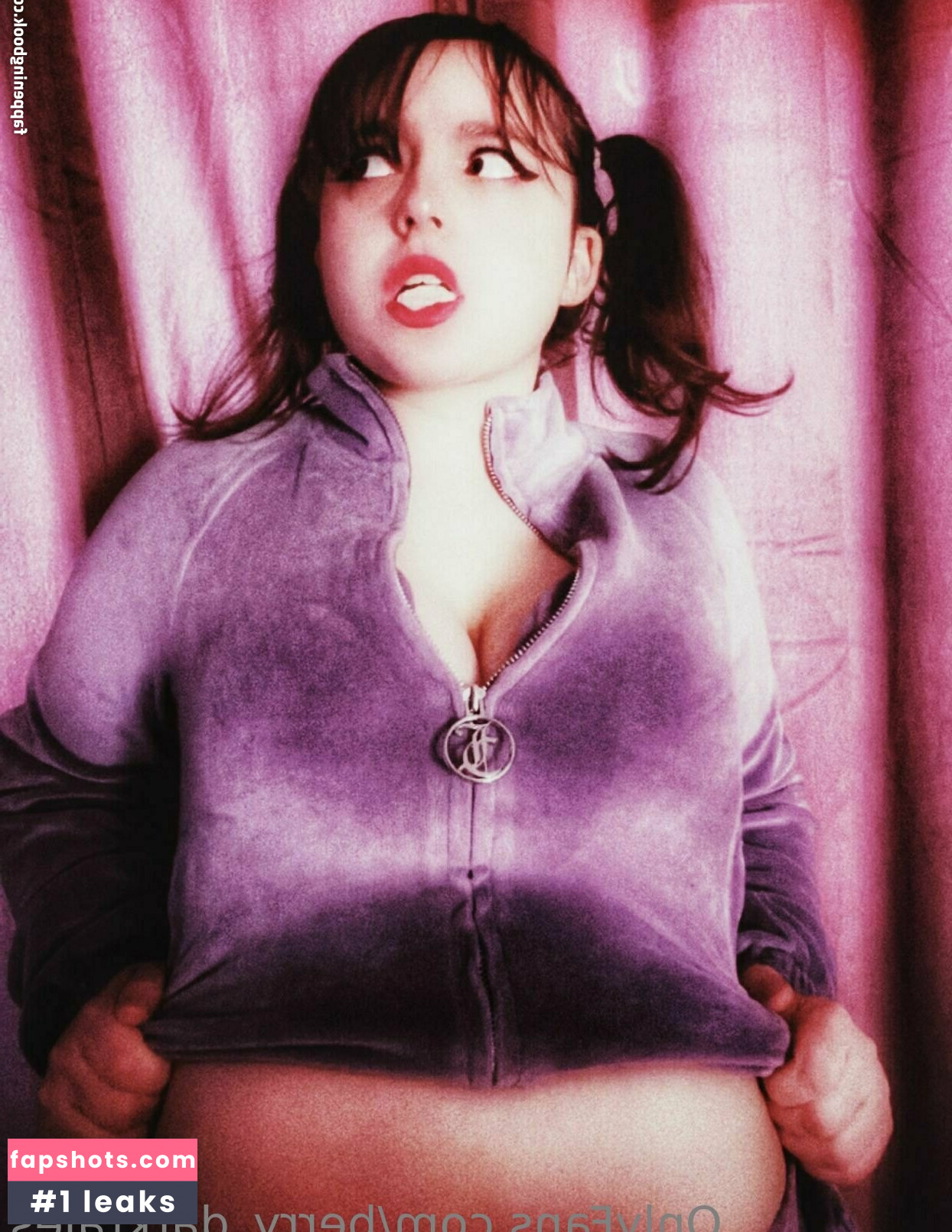 berry.darktales nude babe gallery