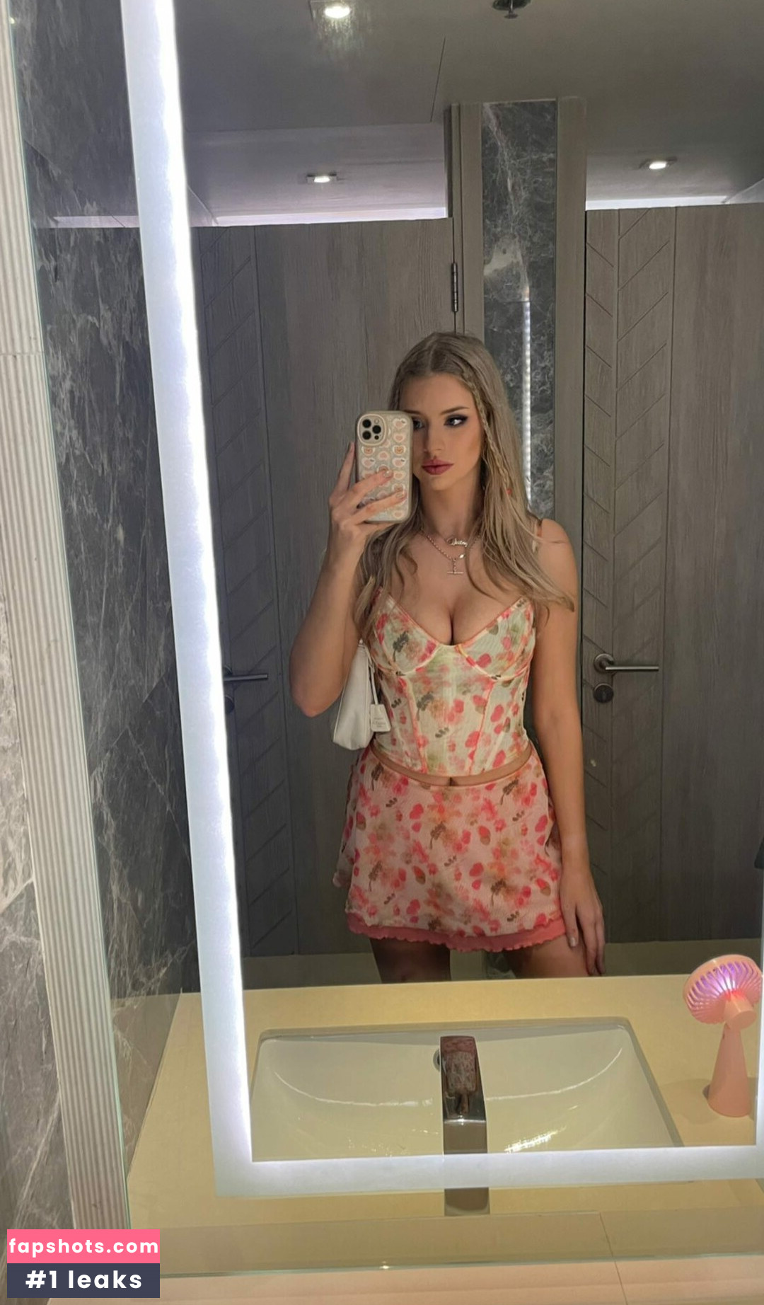 Berticuss gallery photo #144